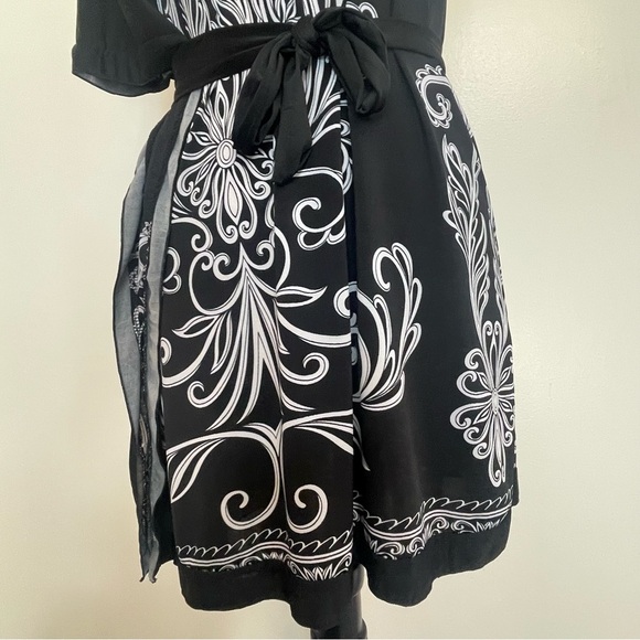 Cristina Love Black & White Off-Shoulder Mini Dress - Picture 3 of 8